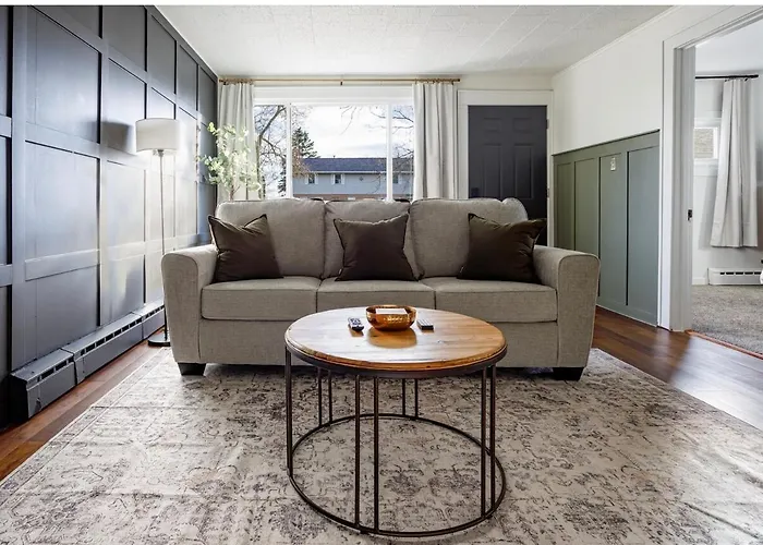 Laundry Room, Near Hwy, Parking Next To Entrance Apartment