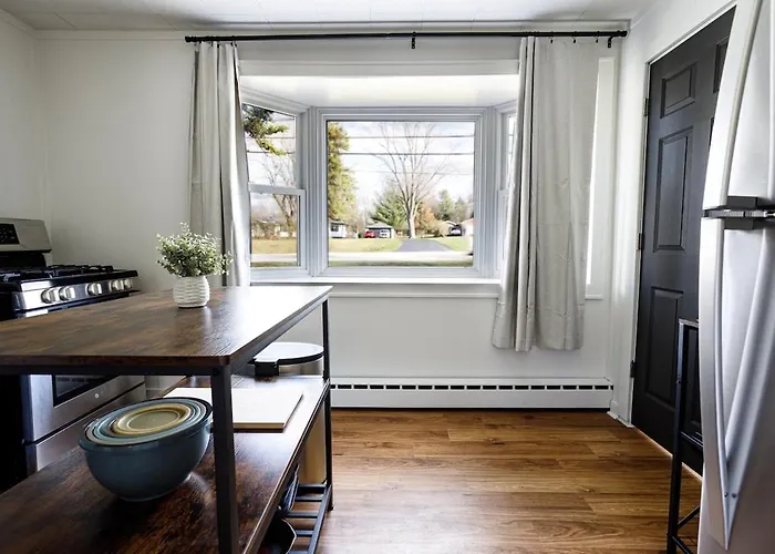 Laundry Room, Near Hwy, Parking Next To Entrance Apartment Lockport